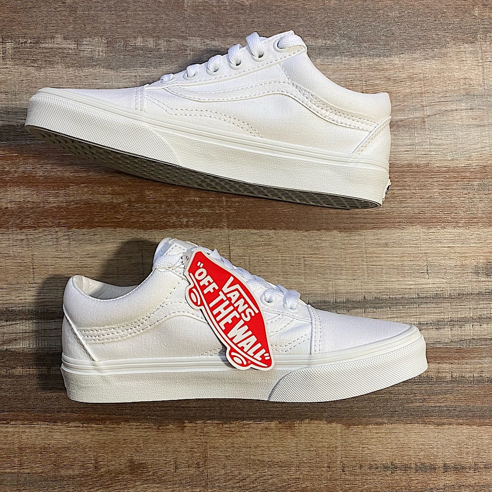 NWT Vans Old Skool True White